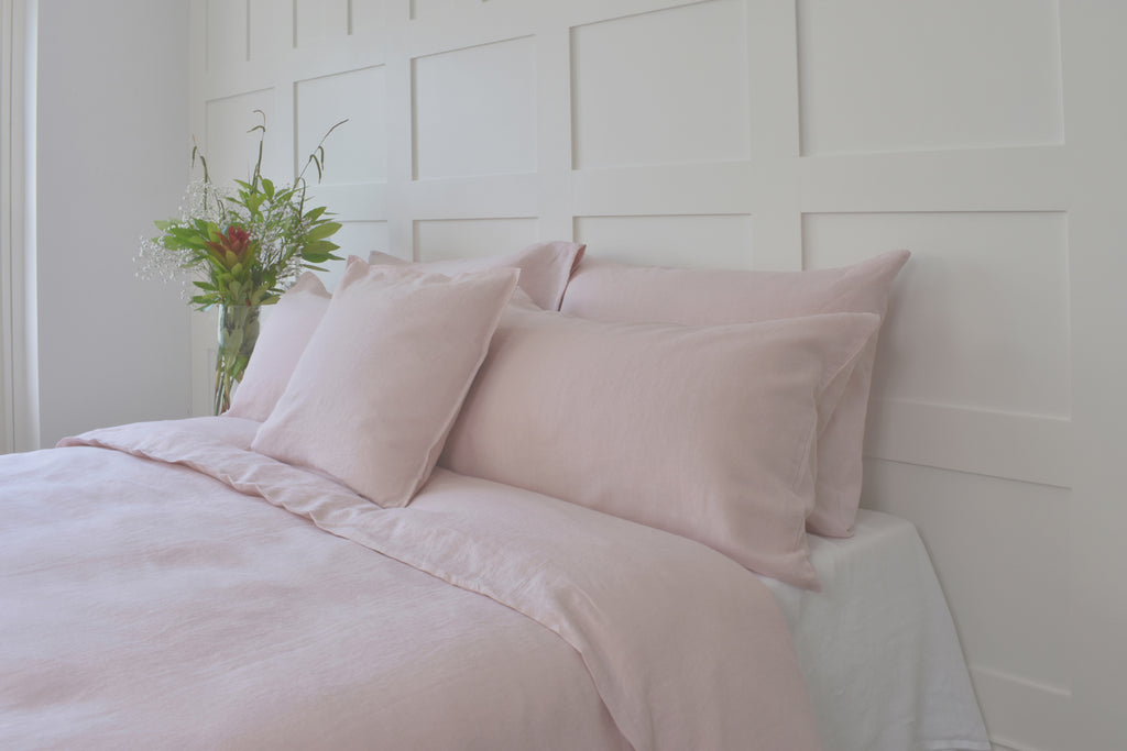 Chalk Pink Linen Bed Linen with a Linen Pillowcase